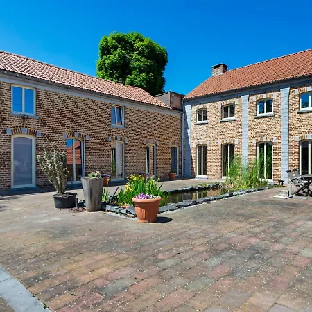 Charming In With Terrace Holiday home *